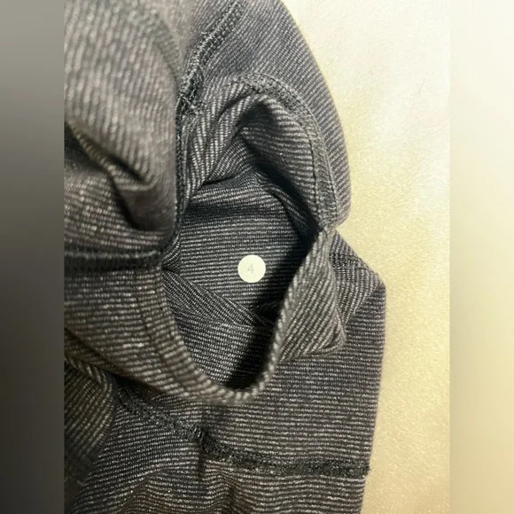 Lululemon Skinny Will Pants / Size 4 - Picture 8 of 12